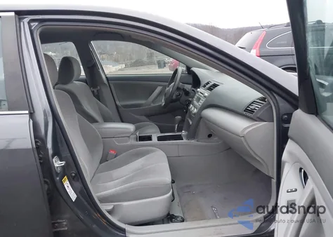 2011 Toyota Camry Le from USA, damaged, VIN 4T1BF3EK7BU685544